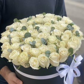  Belek Flower Delivery 51 White Imported Roses in a Black Box