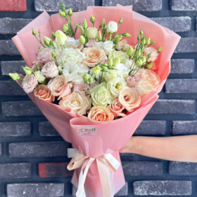 Belek Florist Pastel Bouquet Rose Lisianthus