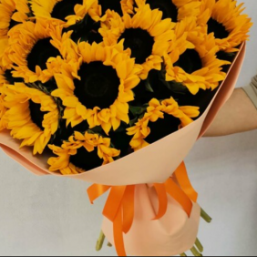  Belek Florist   Sunflower Bouquet