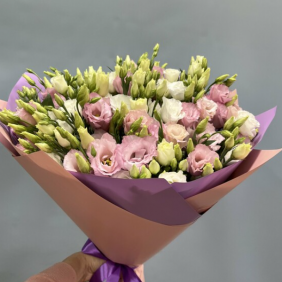  Belek Florist Pink White Lisianthus Bouquet